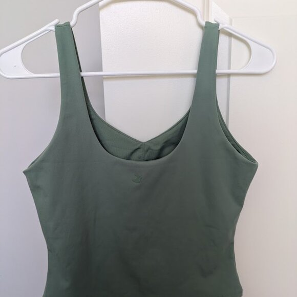 Glyder womens green v neck athletic tank top cropped style size S - Picture 3 of 3